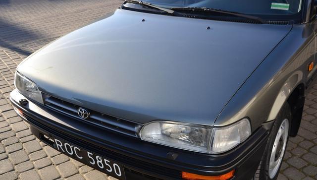 1992年的平民车,第六代丰田卡罗拉