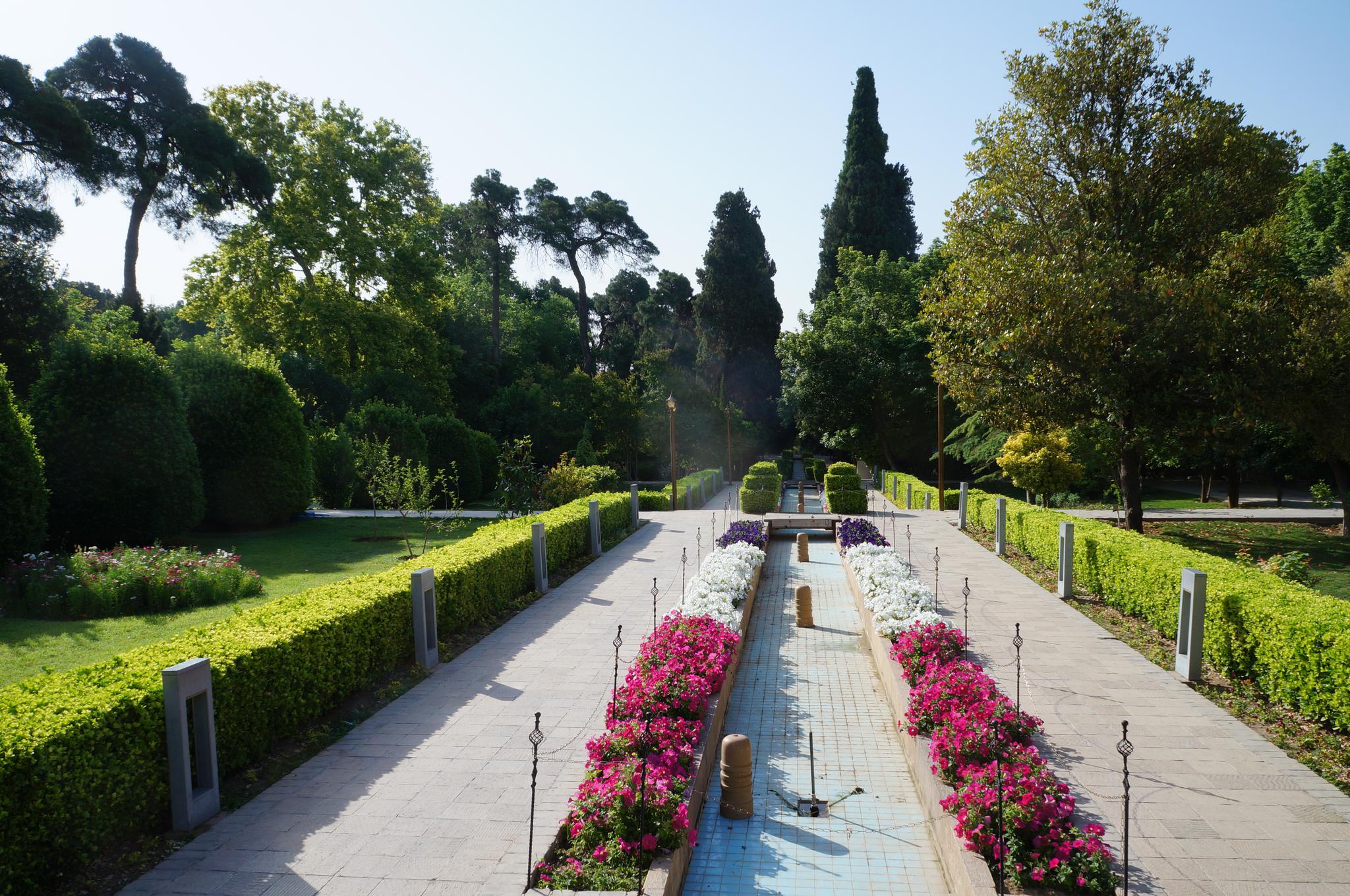 游览 西亚 伊朗 设拉子 天堂花园|恺加王朝|设拉子|波斯_新浪新闻