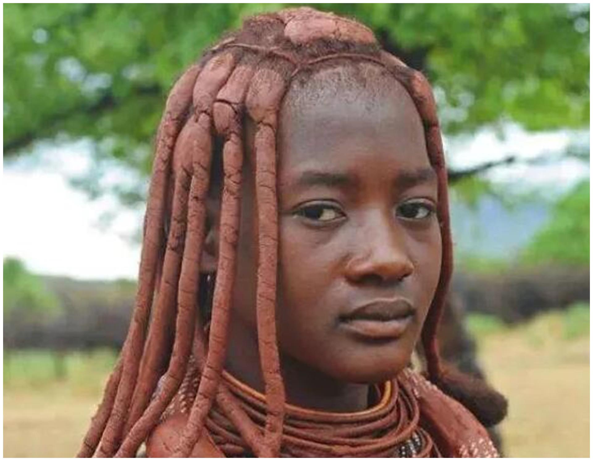 非洲"红泥"部落,女子不洗澡身上涂满红泥,男子大多活不到15岁