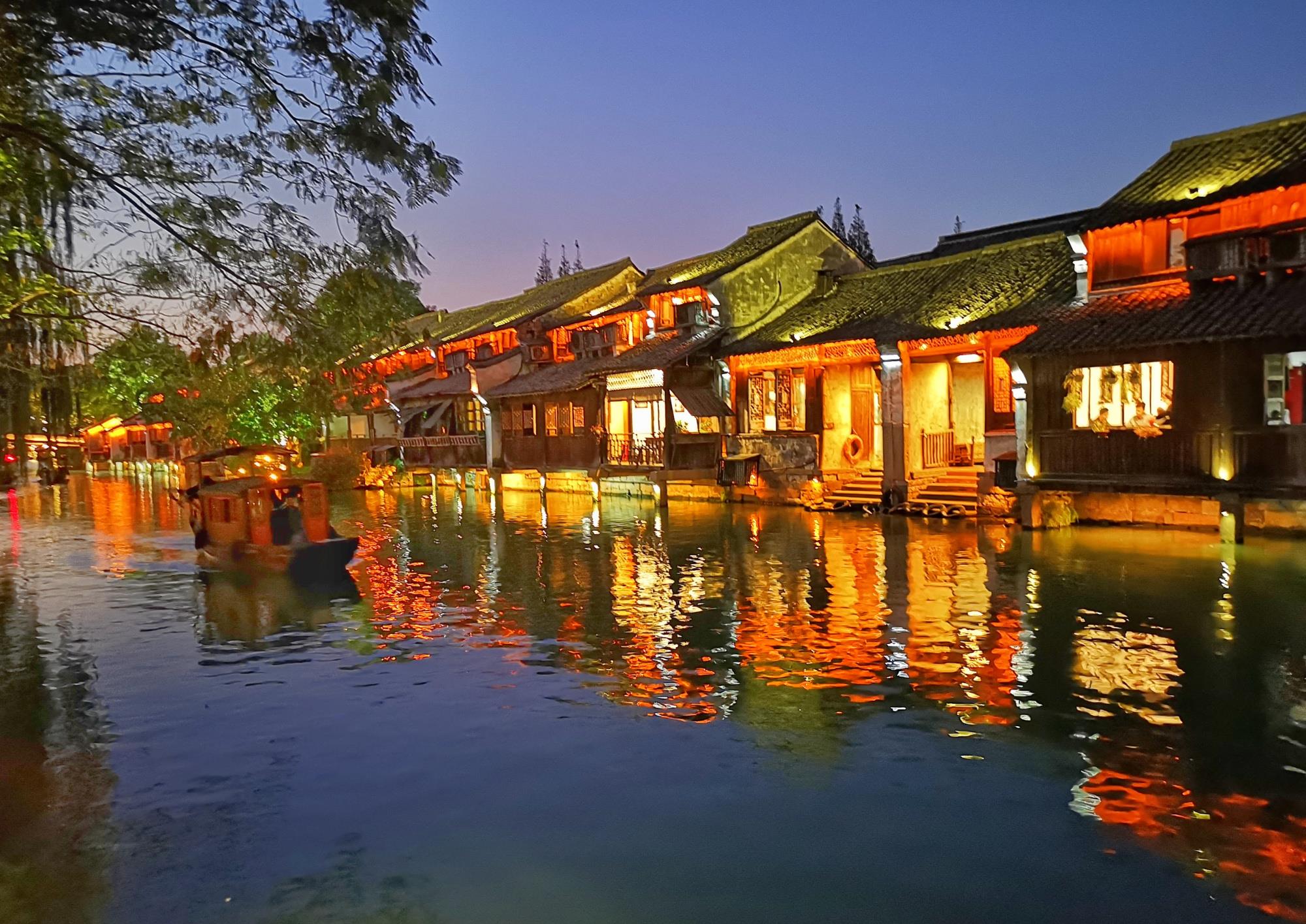 乌镇夜景是每个摄影爱好者都喜欢的