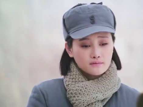 炮神李慕兰和郑主任在屋内聊天聊到李慕兰境况的时候却离开了