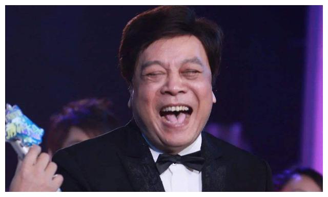 2020年去世名人盘点黄鸿升最可惜白发老父亲自布置灵堂