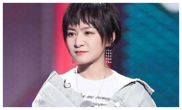 程璐自曝离婚时想办吐槽大会引质疑,思文已退赛,他还在消费婚姻|程璐