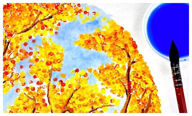 在课堂中,以秋天的胡杨林展开创作,带领大家感受秋天的色彩美,了解