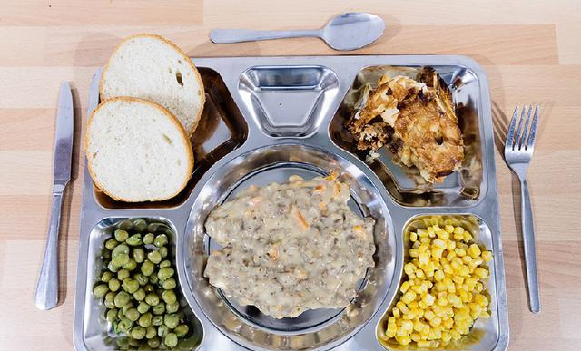 全球医院病号餐大比拼,杜拜堪比高级餐厅,俄罗斯的最"难吃"?