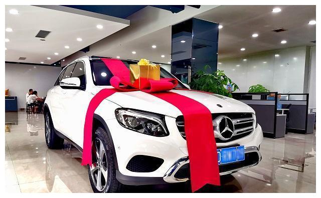 奔驰glc300提车记车主对比国产果断40万入手进口版