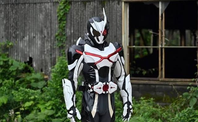 假面骑士01:拥有多达四种黑化类反派形态 不愧是令和大哥