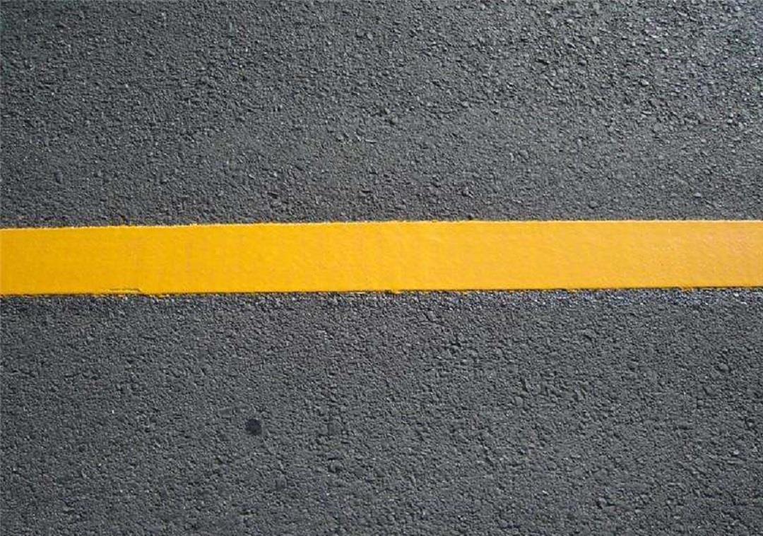 你了解双黄线和单黄线有什么区别吗?新手可能不太明白