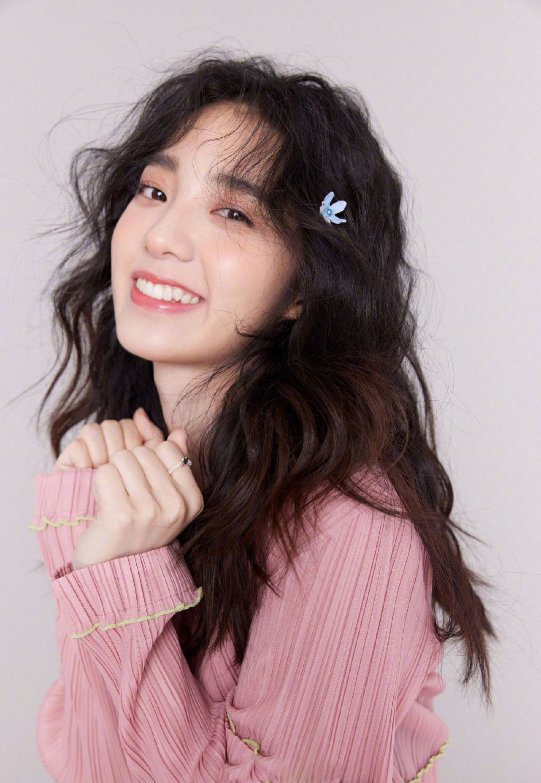 甜美可爱的长相青春治愈的笑容由内而外的朝气感