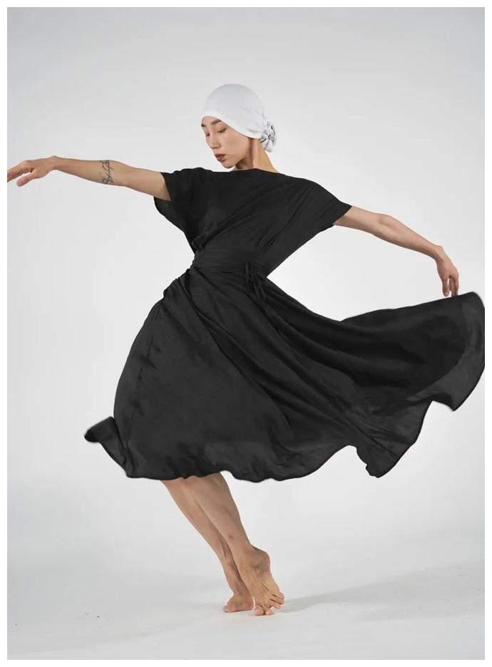 "现代舞天花板"谢欣:想把一个大龄舞者的智慧分享给更多观众