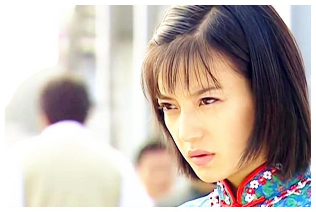 《情深深雨蒙蒙》:可云方瑜不愧都是尔豪的女人,对依萍防的好狠