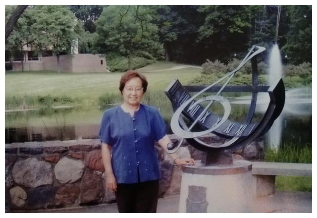 五朵金花原唱赵履珠愿一辈子做父老乡亲们的金花