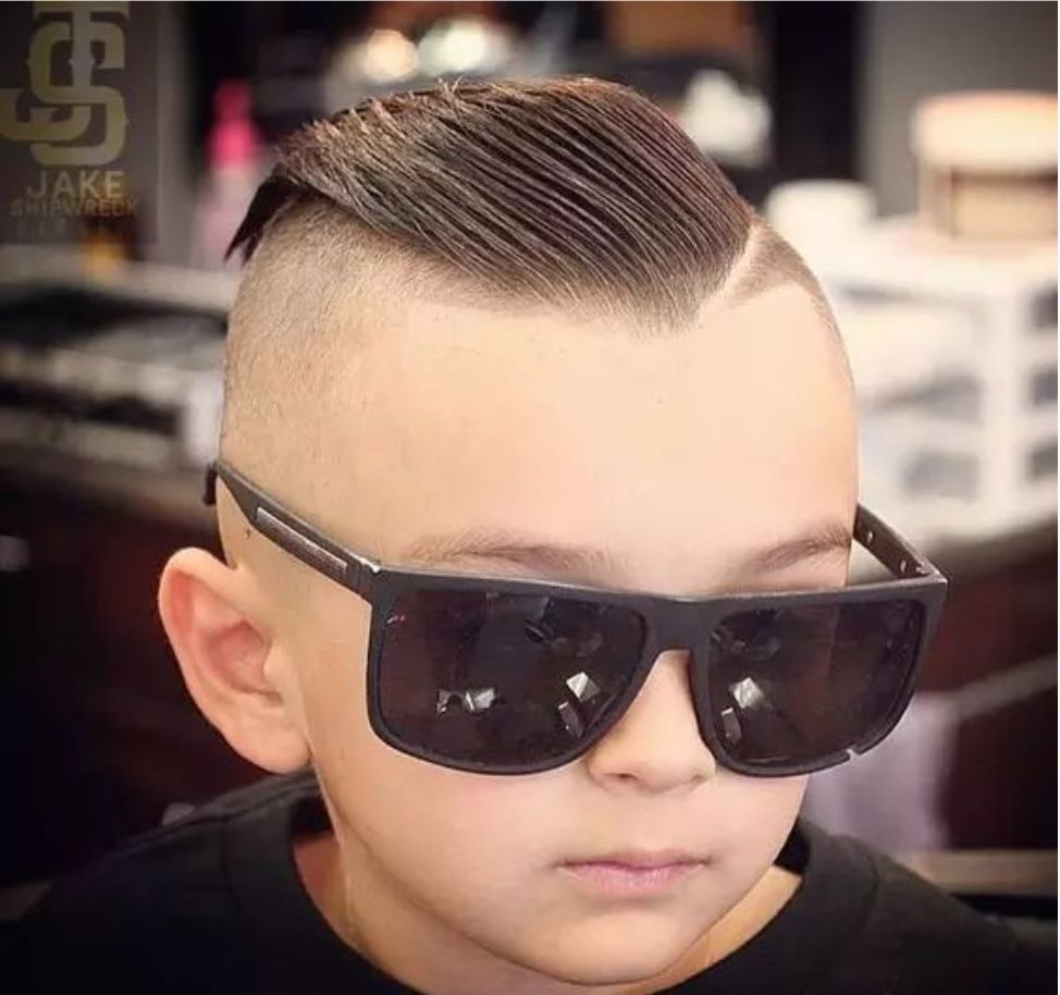 暑假小男孩发型怎么剪爆款发型送给你想不帅都难