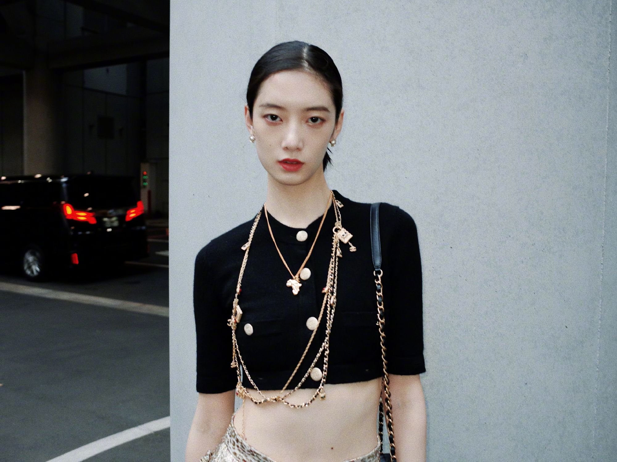项偞婧跟随"香奈儿-达喀尔"高级手工坊系列来到东京_高清图集_新浪网