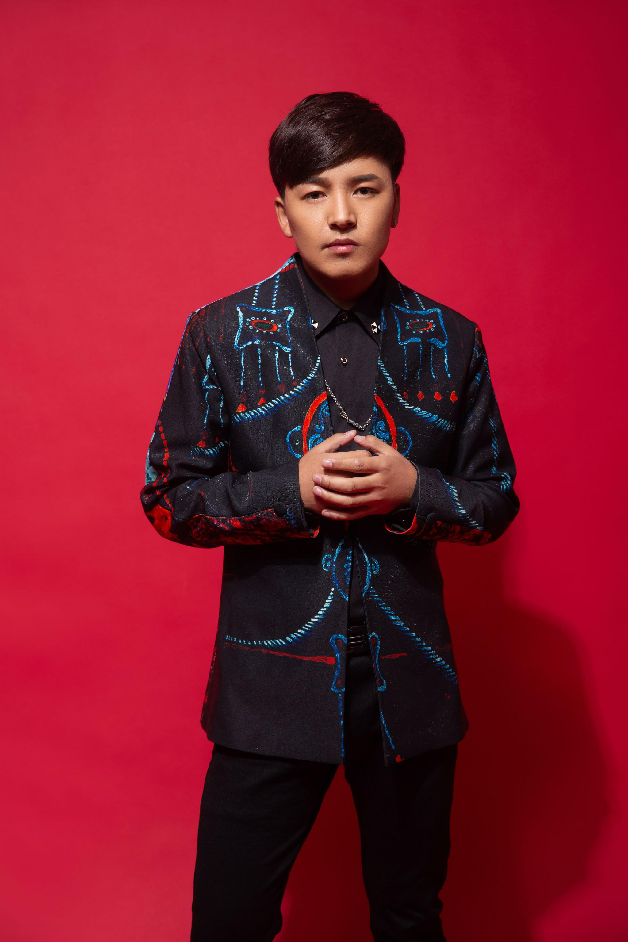 旦增尼玛全新翻唱父子上线歌声讲述父子深情