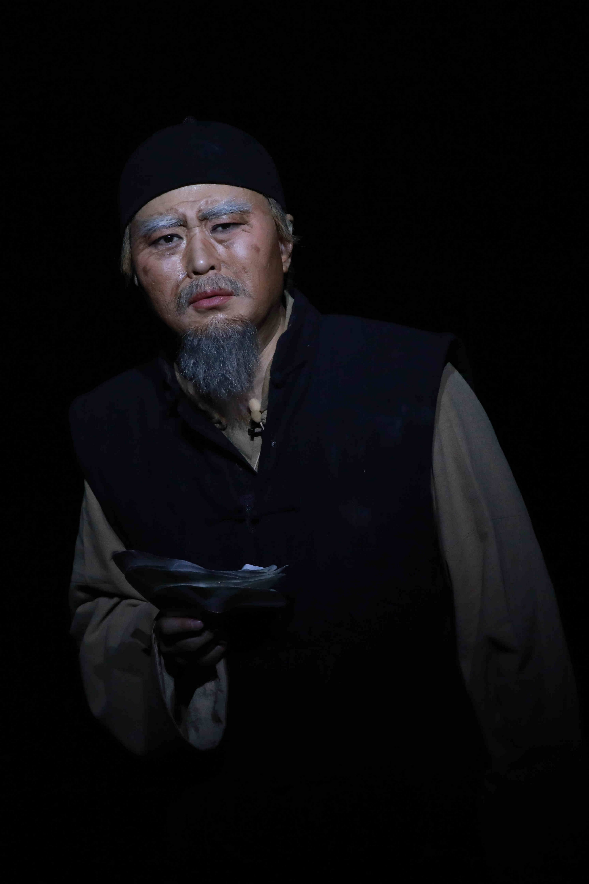 复排北京曲剧《茶馆》掌柜"王利发"扮演者北京市曲剧团青年骨干演员