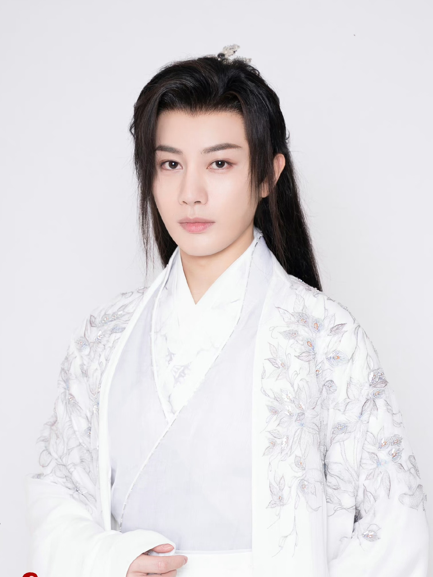 称得上公子世无双的古装白衣男,陌上人如玉公子世无双_高清图集_新浪