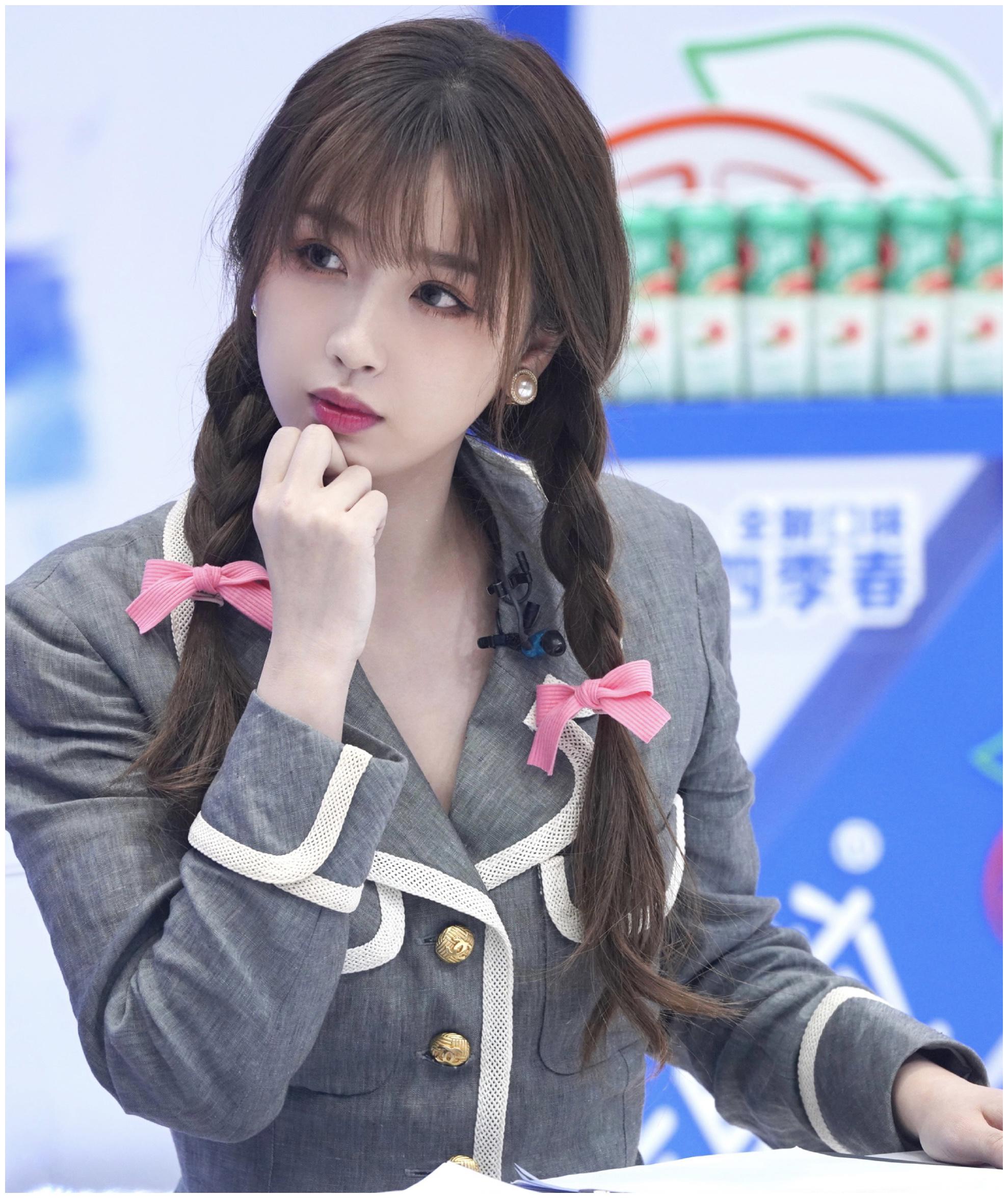 虞书欣加盟青春有你3麻花辫青春可爱网友作用在哪