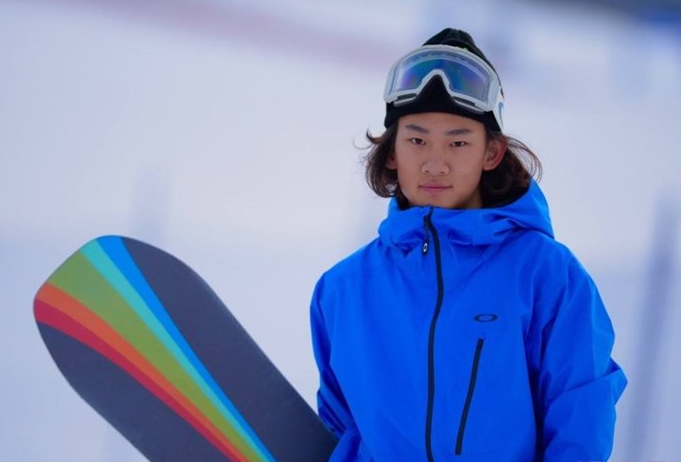 苏翊鸣错失冬奥会金牌 曾志伟发声为其鸣不平休闲区蓝鸢梦想 - Www.slyday.coM 苏翊鸣错失冬奥会金牌 曾志伟发声为其鸣不平休闲区蓝鸢梦想 - Www.slyday.coM