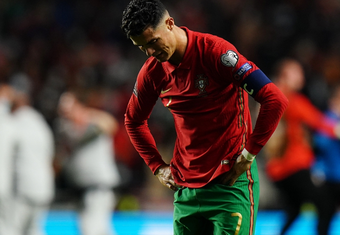 葡萄牙陷危机C罗如何化解,B费低迷球队总会失分休闲区蓝鸢梦想 - Www.slyday.coM 葡萄牙陷危机C罗如何化解,B费低迷球队总会失分休闲区蓝鸢梦想 - Www.slyday.coM