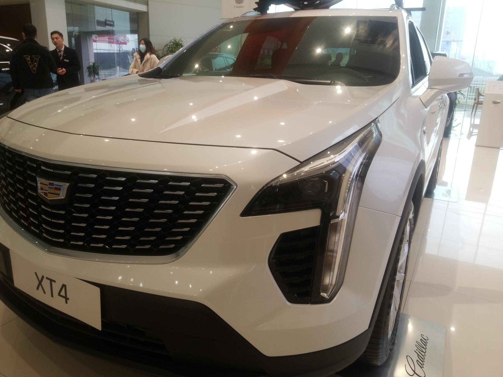 2021款凯迪拉克xt4到店实拍,配无线carplay,搭载2.0t发动机