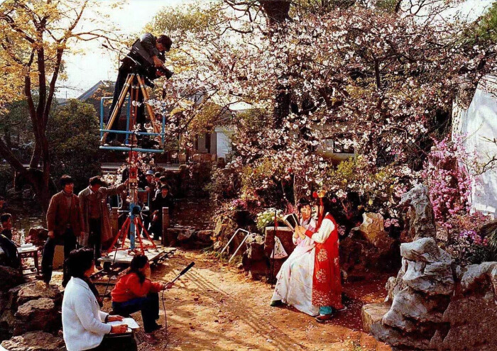 87版红楼梦幕后花絮宝黛读西厢的拍摄背景原来是这样的