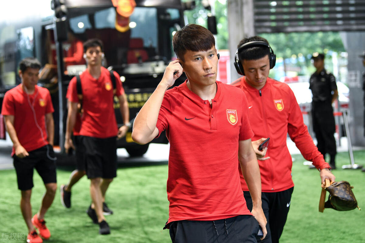 华夏幸福迎来一位老熟人回归,巅峰期曾是当红国脚|胡人天|华夏幸福