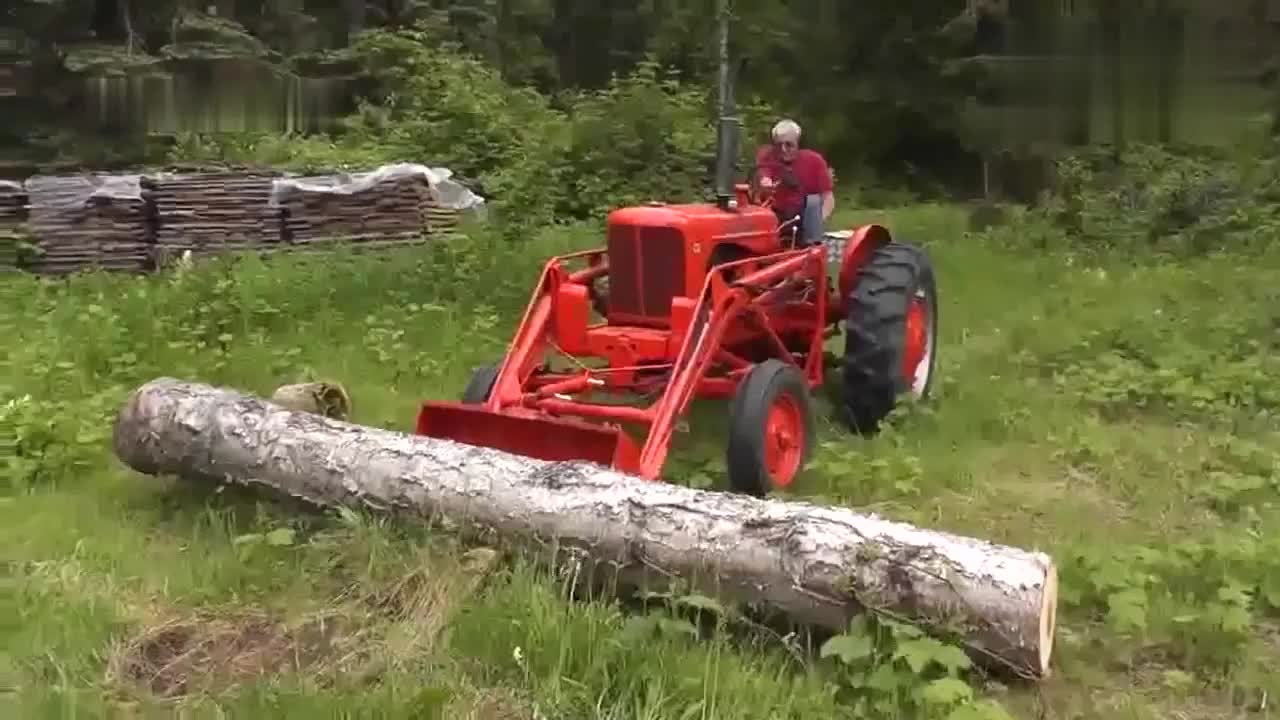 高手在民间牛人拖拉机改装铲车