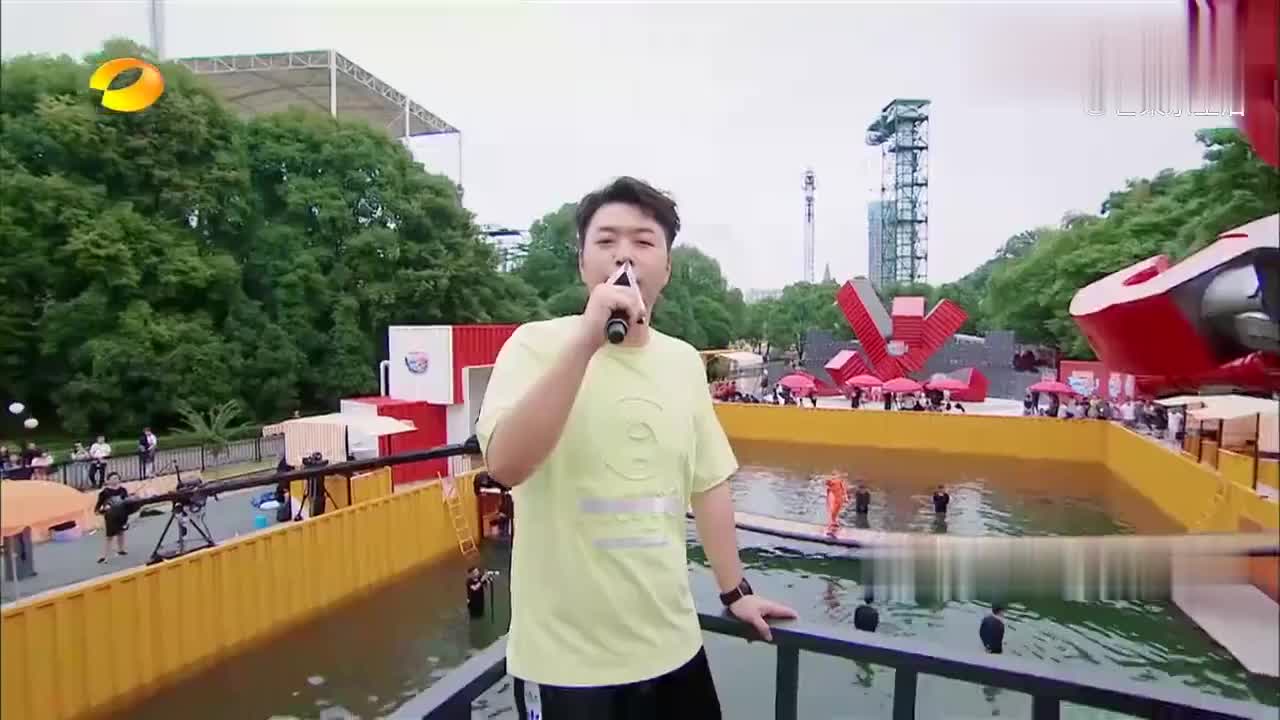 摇啊笑啊桥:小姐姐使用美人计,一上桥就撒娇,猛虎小哥哥秒放水