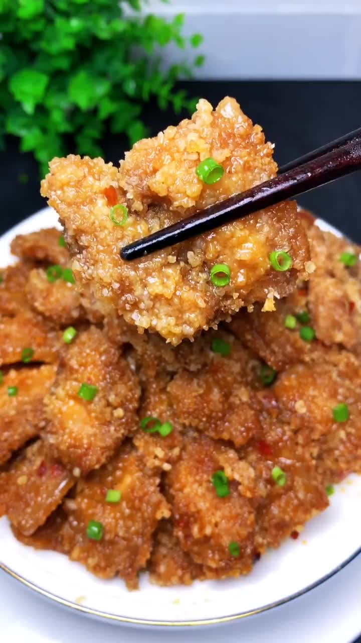 这样做的粉蒸肉鲜香软糯,好吃不腻人,老人孩子都喜欢