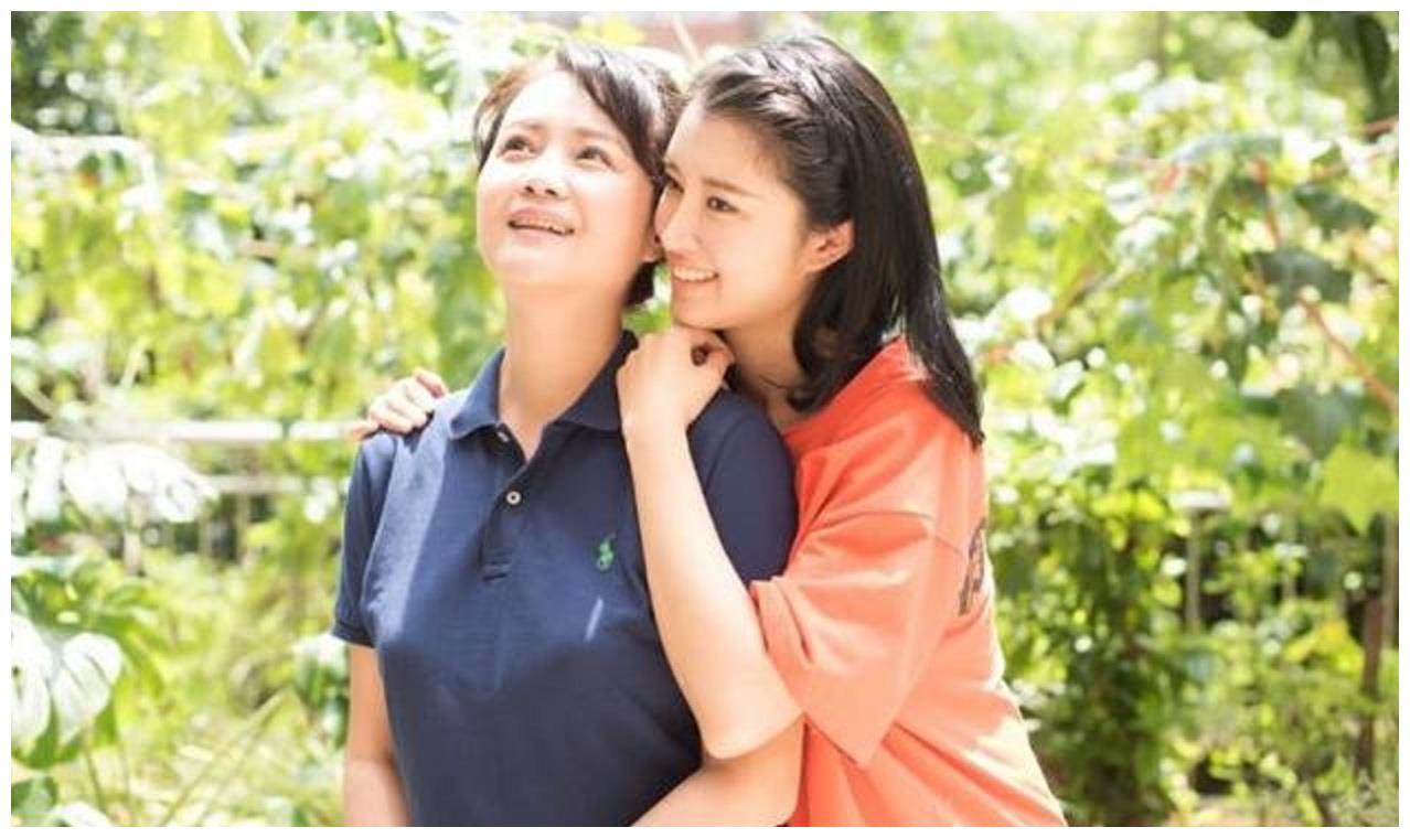 父亲是影帝,母女颜值超高,儿子童星出道|刘之冰|茹萍|影帝_新浪新闻