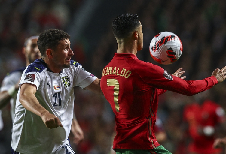 葡萄牙陷危机C罗如何化解,B费低迷球队总会失分休闲区蓝鸢梦想 - Www.slyday.coM 葡萄牙陷危机C罗如何化解,B费低迷球队总会失分休闲区蓝鸢梦想 - Www.slyday.coM