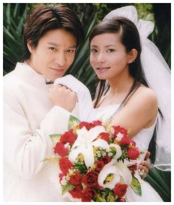 被称是天生艺人却红颜薄命早已离世男友痴情不移