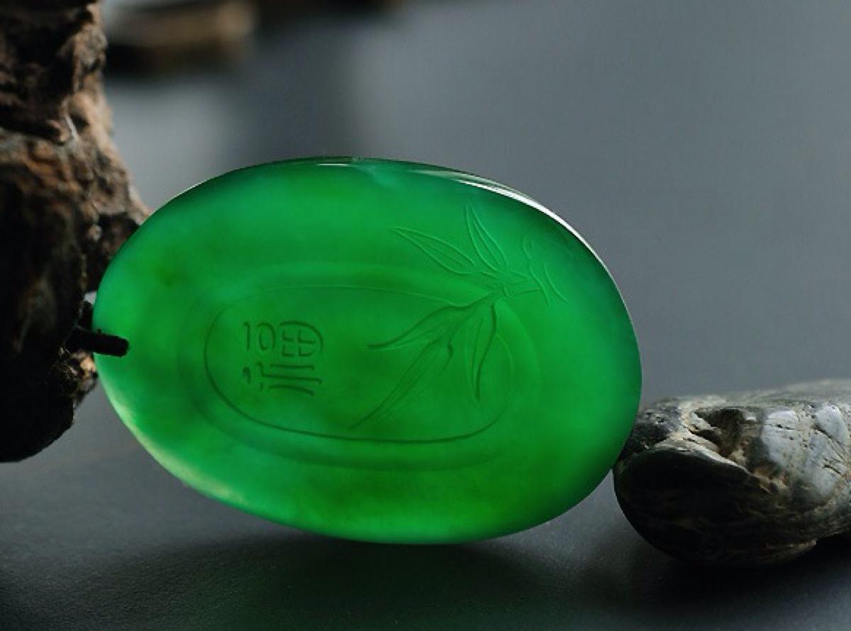 按价值高低,盘点绿色翡翠,你最爱的是哪一种呢?