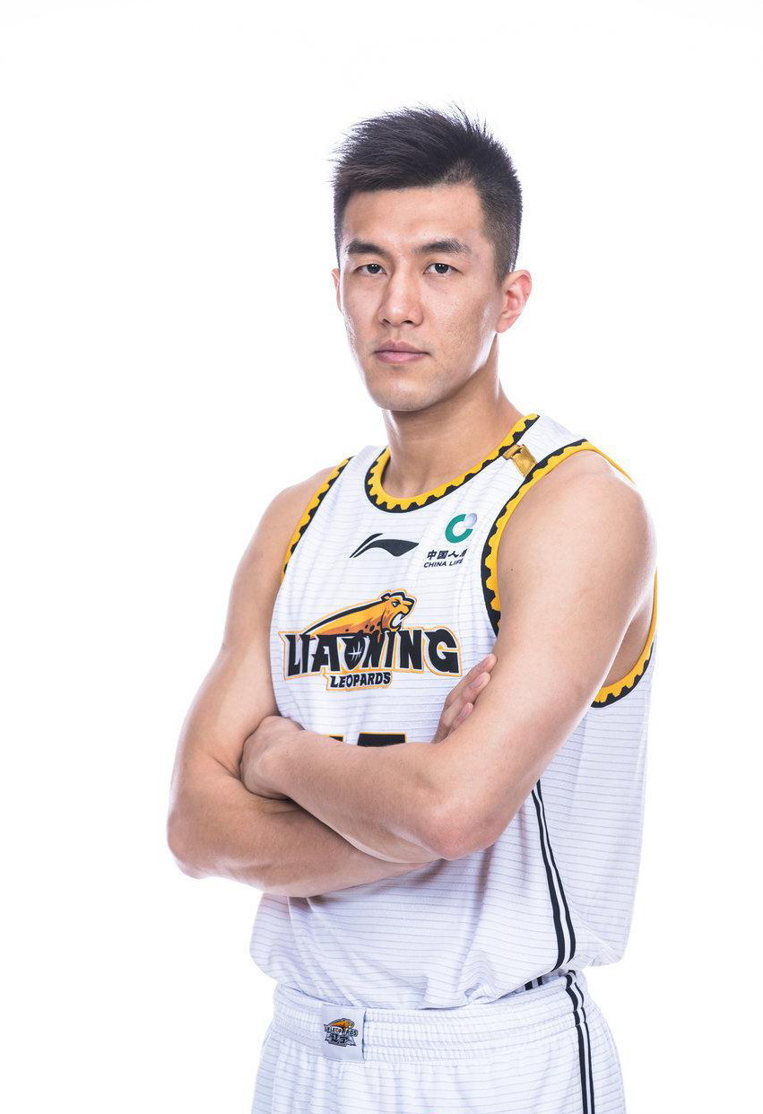 辽篮头号人气球星郭艾伦拍摄写真,迎接2020-2021赛季cba联赛