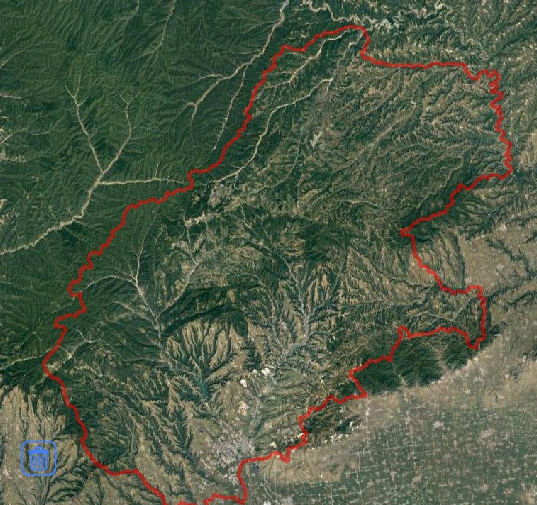 铜川市地形图铜川市地形复杂多样,有平原,黄土台原,山地等,沟壑众多.