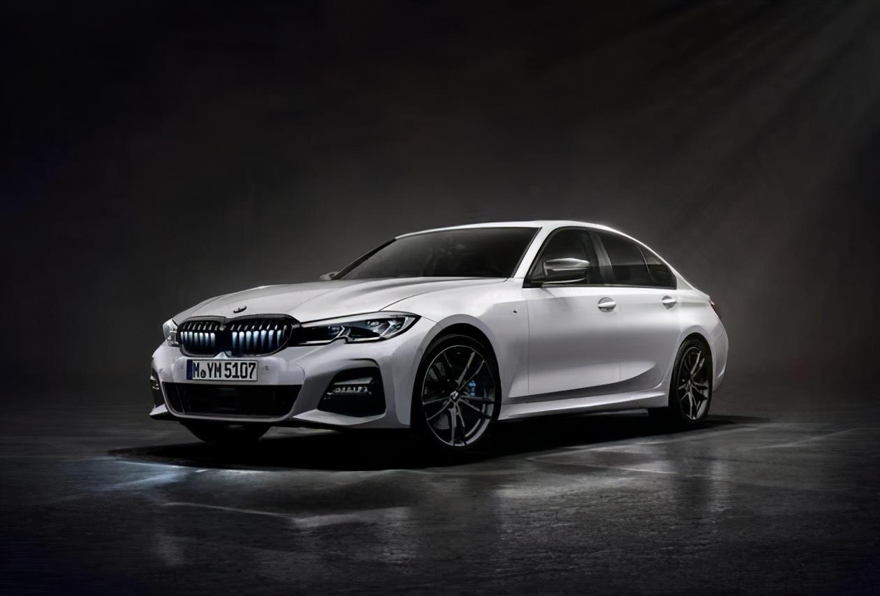 宝马3系推出330ilconicedition