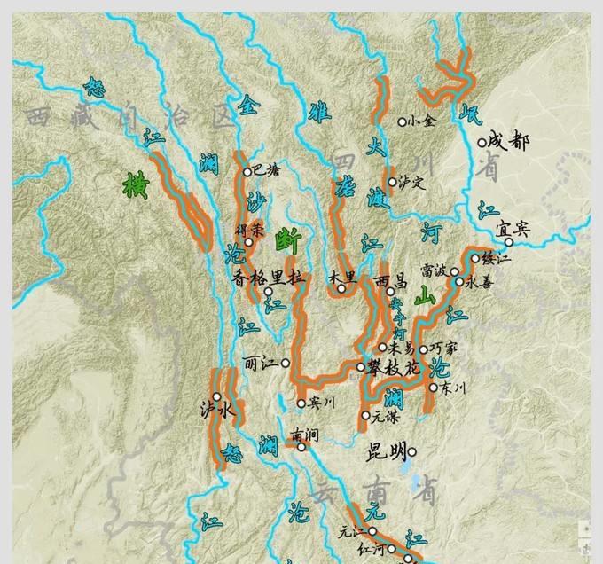 横断山脉位于四川,云南,西藏三省区交界处,这里的山脉