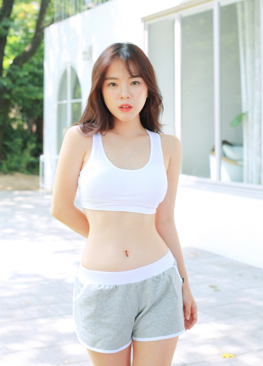 运动背心短裤套装,活力十足!_高清图集_新浪网