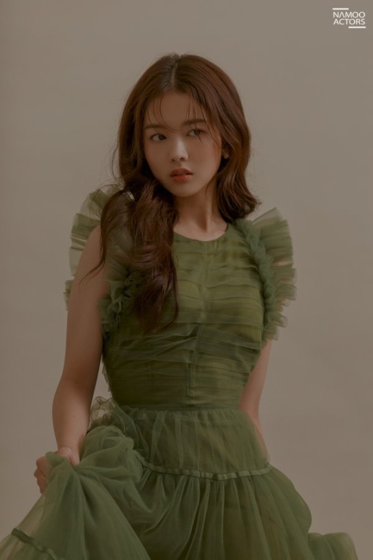 韩国女艺人卢正义最新杂志写真曝光