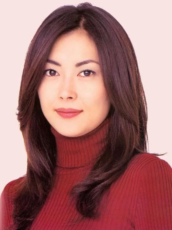 49岁中山忍近况曝光,一脸冻龄身材完美,被李连杰拒绝至今未婚