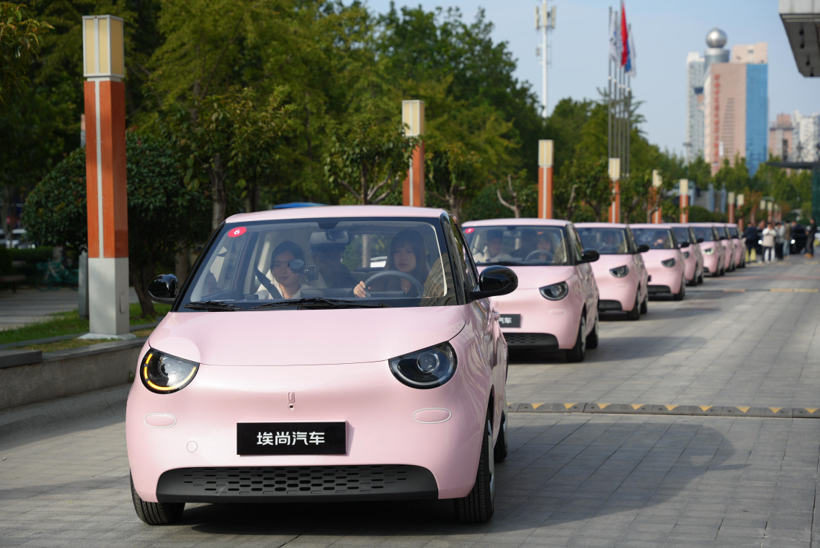 华为HiCar加持+1300Mpa钢护航，埃尚A100C能否重塑代步车标杆？