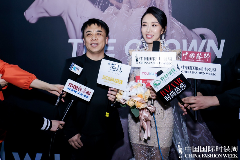 威廉张WILLIAM ZAHNG中国国际时装周2021秋冬全新系列闪耀发布|威廉张WILLIAM ZAHNG_新浪时尚_新浪网