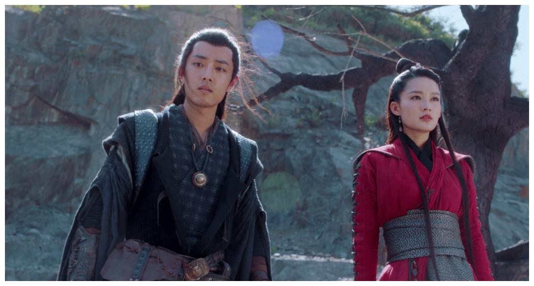 《狼殿下》遭弹幕吐槽:李沁喷血像洒枸杞,肖战穿破洞牛仔裤