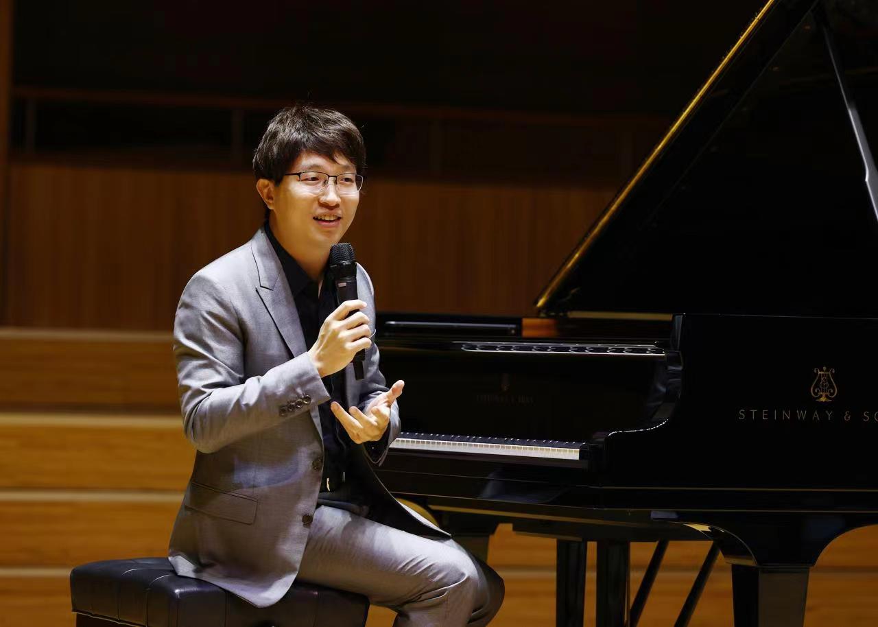 钢琴家元杰浪漫演绎肖邦舒曼,致敬心中古典音乐的黄金年代__财经头条