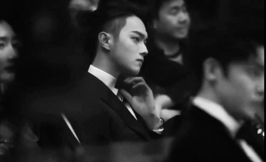 郑爽刚退出《追光吧》新剧就曝光，男主却是才跟杨幂合作完的他！休闲区蓝鸢梦想 - Www.slyday.coM