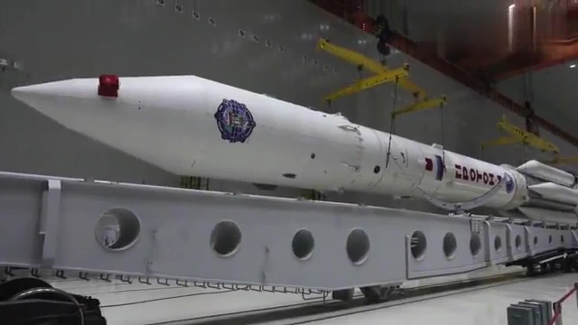 质子-m准备发射,这是一个很壮观的火箭