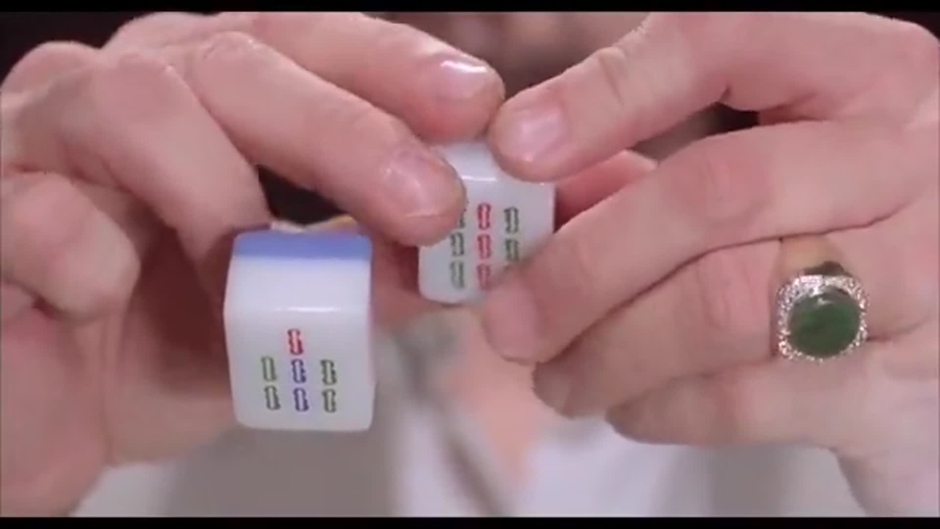 打麻将这才是高手全程打牌不用看光靠摸就能胡牌