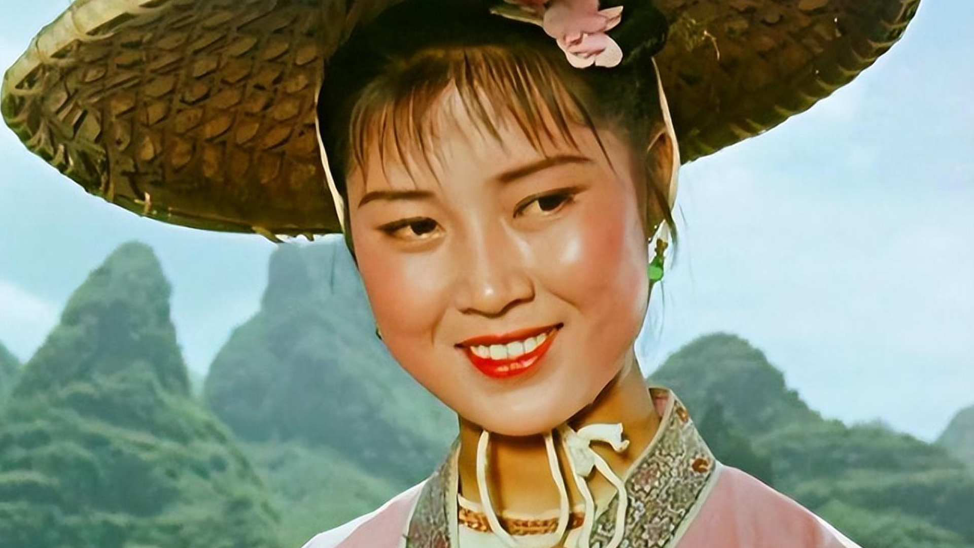 刘三姐黄婉秋病危住重症室12天奄奄一息丈夫透露病重原因