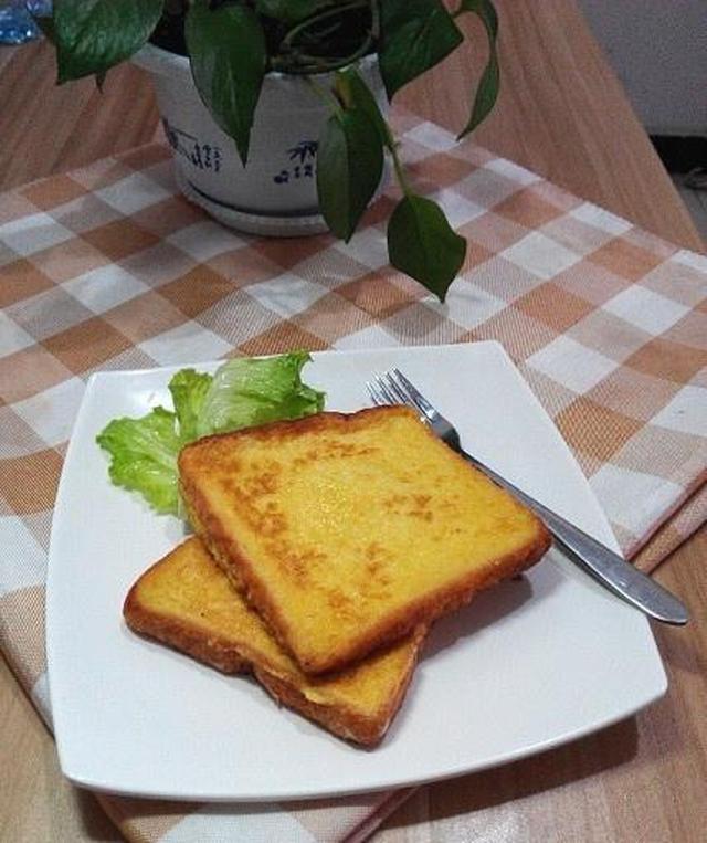 快手早餐鸡蛋煎吐司只需5分钟美味有营养好吃又方便